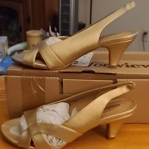Price Reduced 6/4 Comfortview Gold Pump Size 9WW